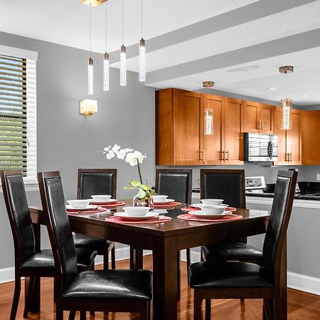 Cozy & Elegant 4Br Enchanted Townhouse - 1 Mile To Disney With Resort Pool, Gym, & Jacuzzi Orlando Exteriör bild